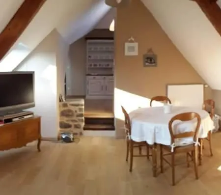 Cour Historique La Cour Des Trois Rois 1 * Villedieu-les-Poëles