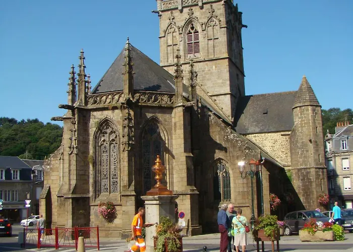 Cour Historique La Cour Des Trois Rois 1 Villedieu-les-Poeles-Rouffigny