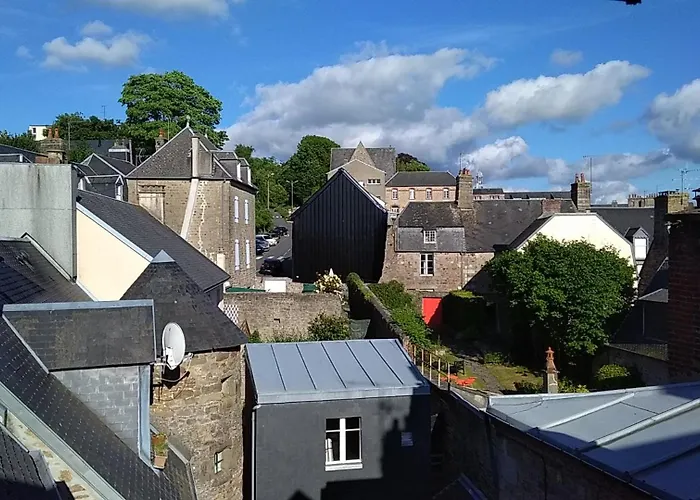 Apartment Cour Historique La Cour Des Trois Rois 1 Villedieu-les-Poeles-Rouffigny
