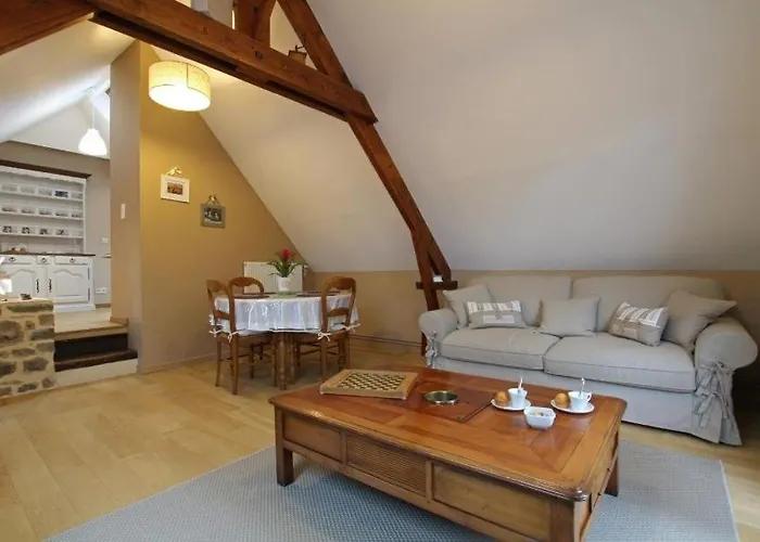 Apartment Cour Historique La Cour Des Trois Rois 1 Villedieu-les-Poeles-Rouffigny