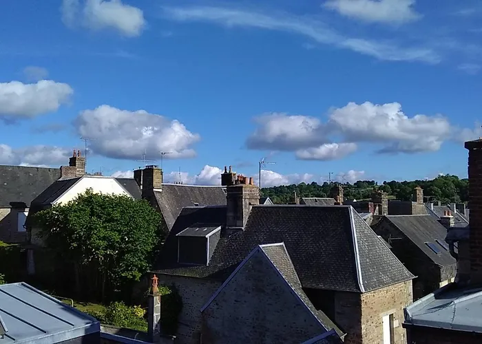 Apartment Cour Historique La Cour Des Trois Rois 1 Villedieu-les-Poeles-Rouffigny